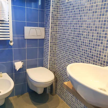 Perla - The Storyhoteller