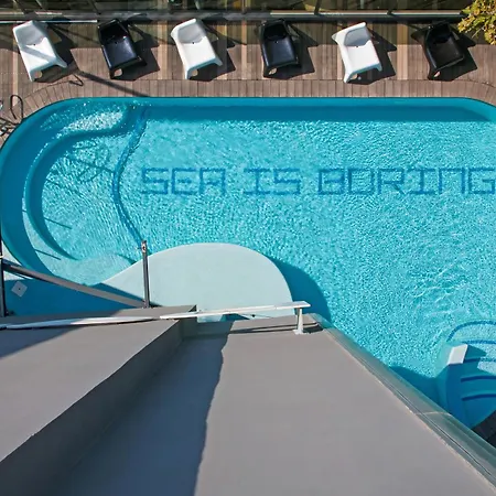 Perla - The Storyhoteller