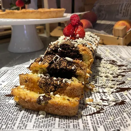 Perla - The Storyhoteller