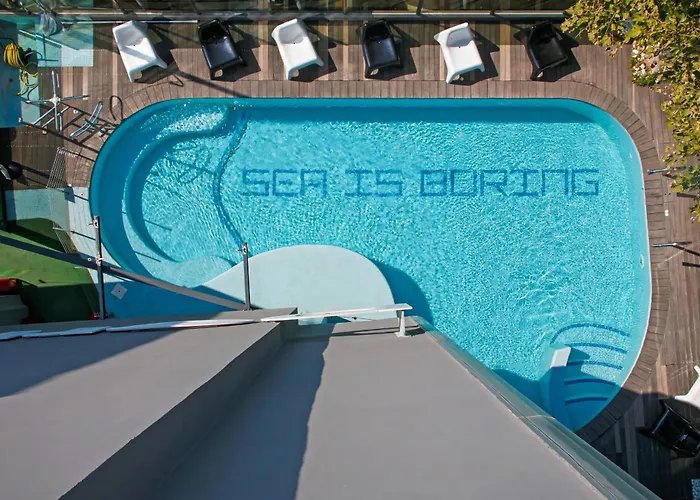 Perla - The Storyhoteller