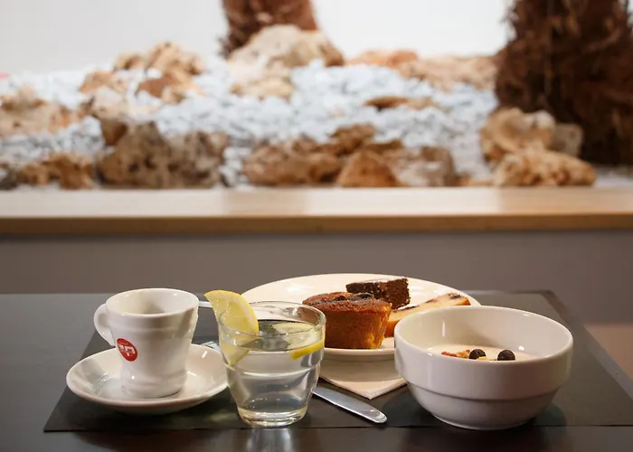 Perla - The Storyhoteller